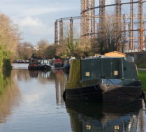 Regents canal houseboats