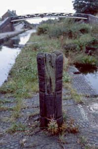 strapping post