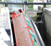 Avoiding lock hang ups and sinkings
